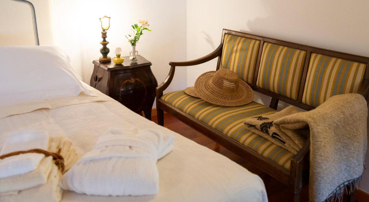 Bed and Breakfast Palazzo Sismonda Corneliano d'Alba Exterior foto